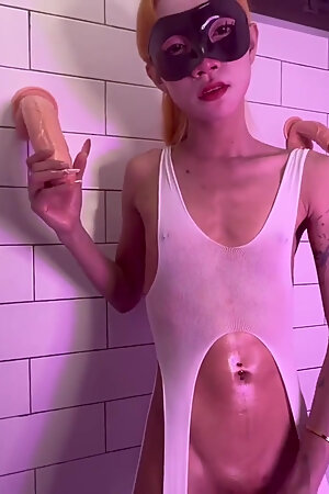 asian ladyboy (shemale)